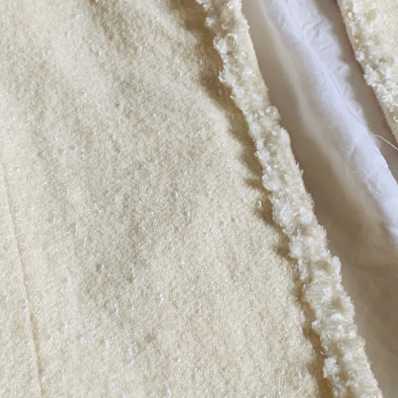 L & B blazer & skirt set - Picture 4 of 7